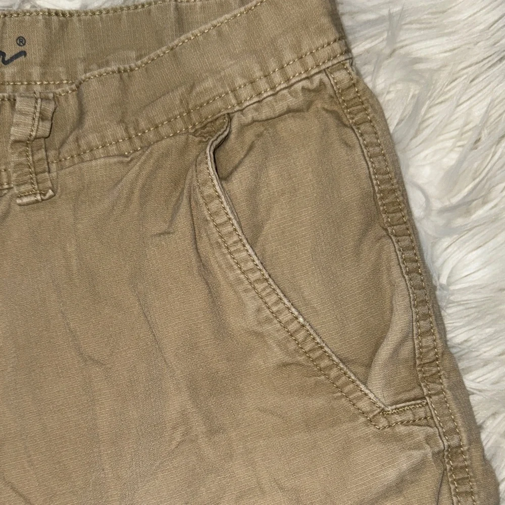 Eddie Bauer Tan Cargo Shorts with Pockets